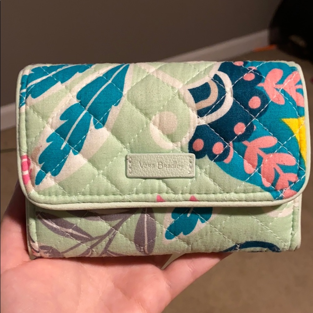 NEW Vera Bradley Wallet